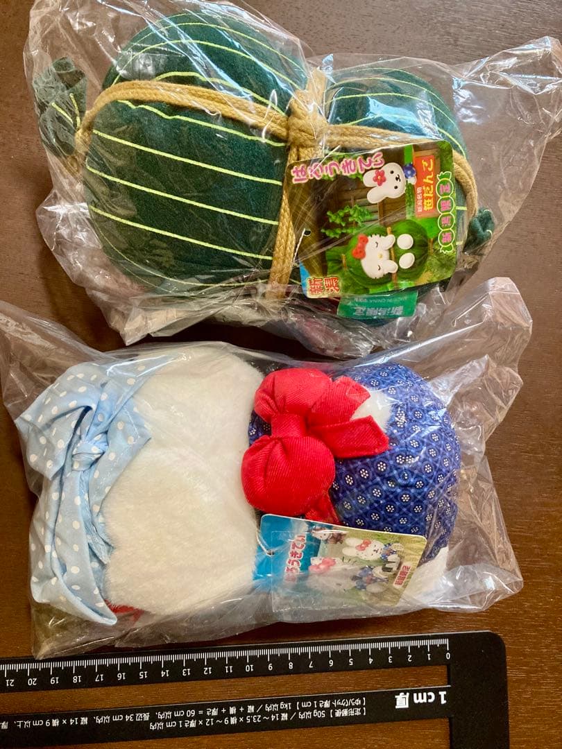 ご当地キティ　ハローキティ ぬいぐるみ新潟おにぎり＆笹団子のセット　2001年他