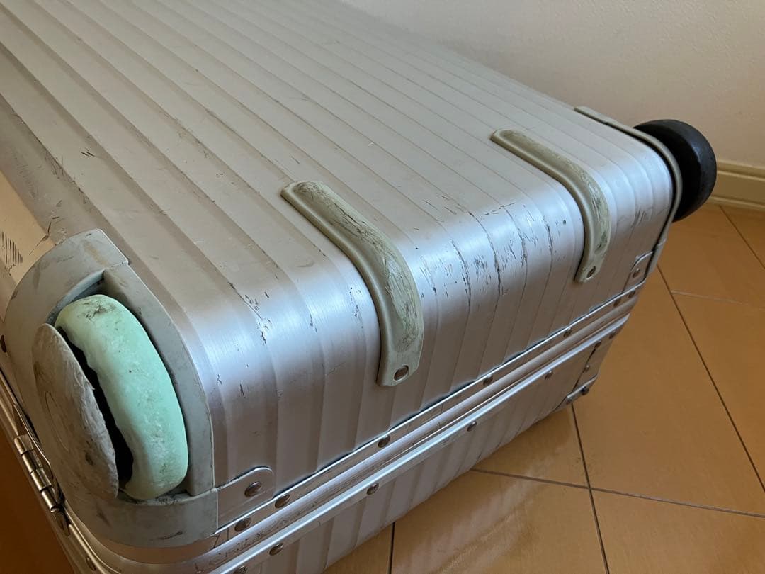 RIMOWA スーツケース　アルミ製　大型