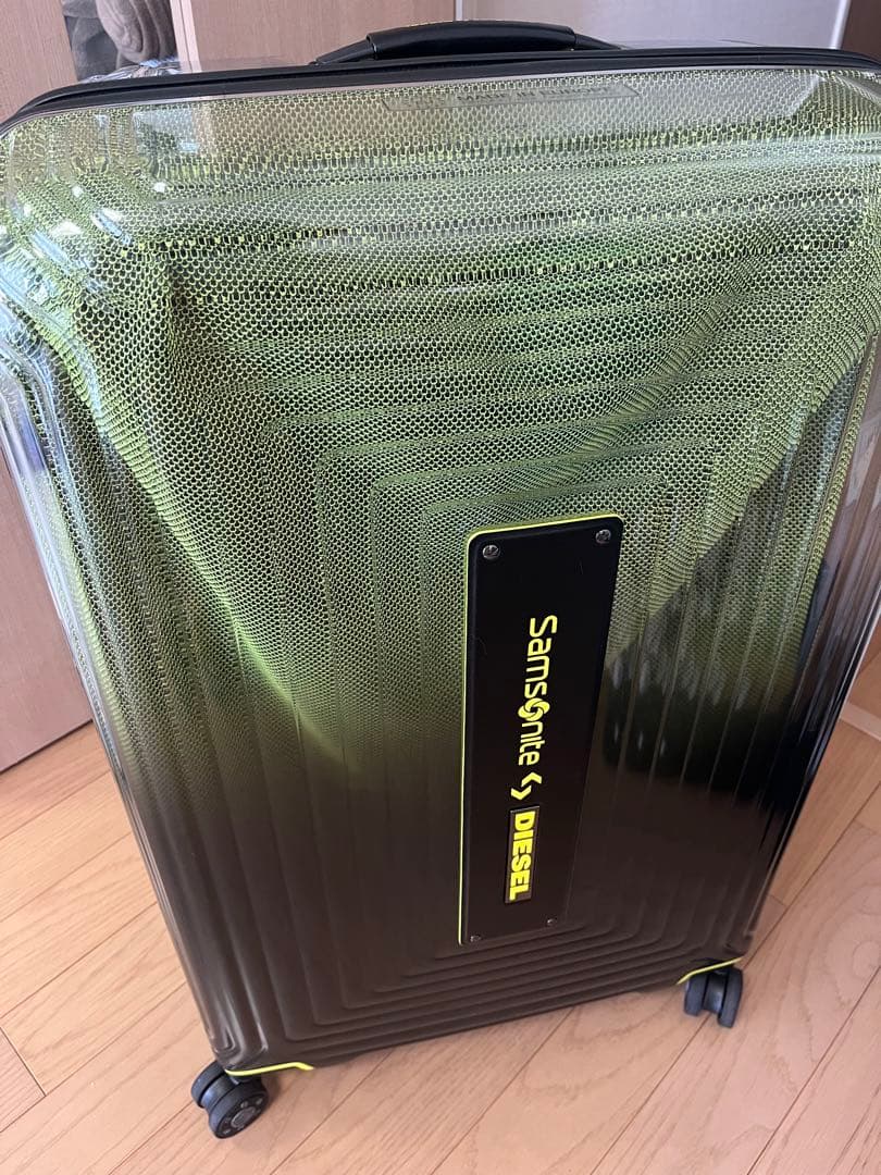 限定サムソナイトDIESEL /キャリーケース74 ノベルティ付