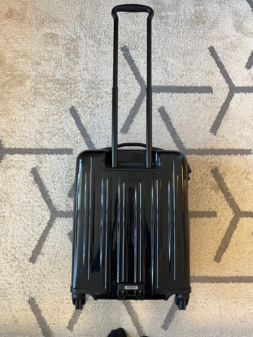 TUMI スーツケース 黒(機内持ち込み可)