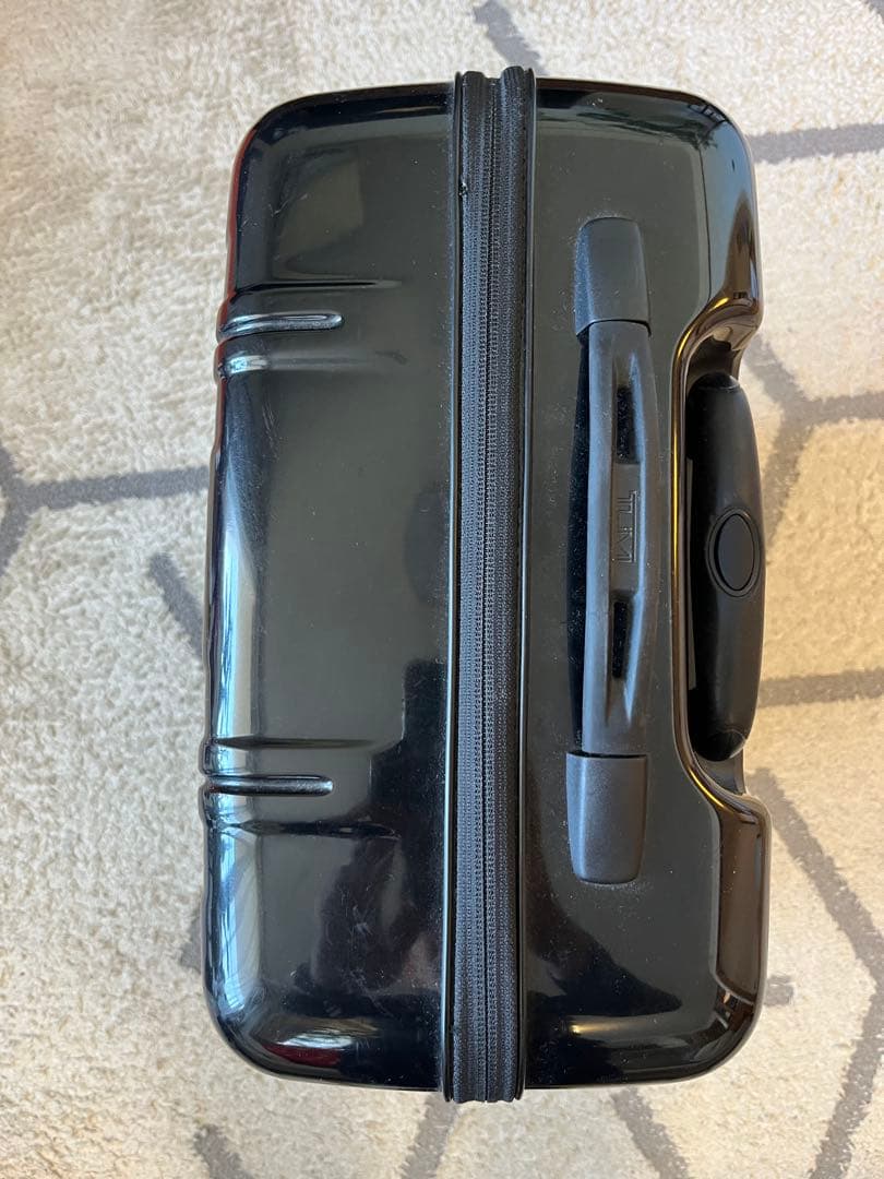 TUMI スーツケース 黒(機内持ち込み可)