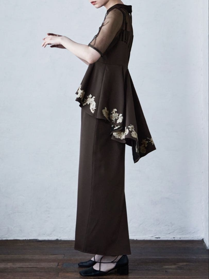 etoll. 刺繍ペプラムビスチェ＆Iラインドレスセットアップ