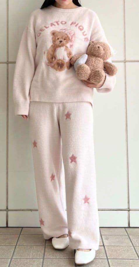 ジェラートピケ　グッドナイトベアーピンクプルオーバーとロングパンツ