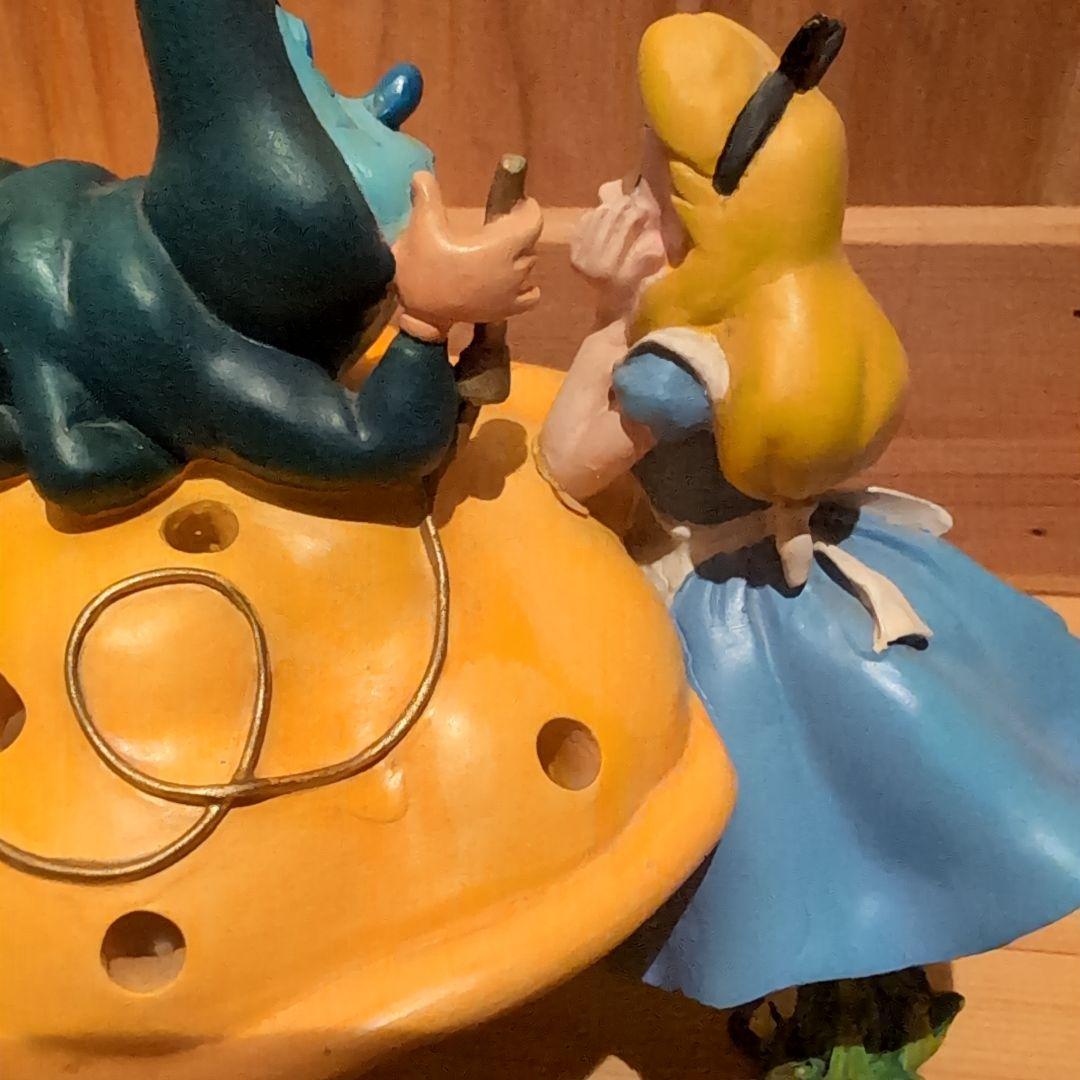 不思議の国のアリス　フィギュア　小物入れ