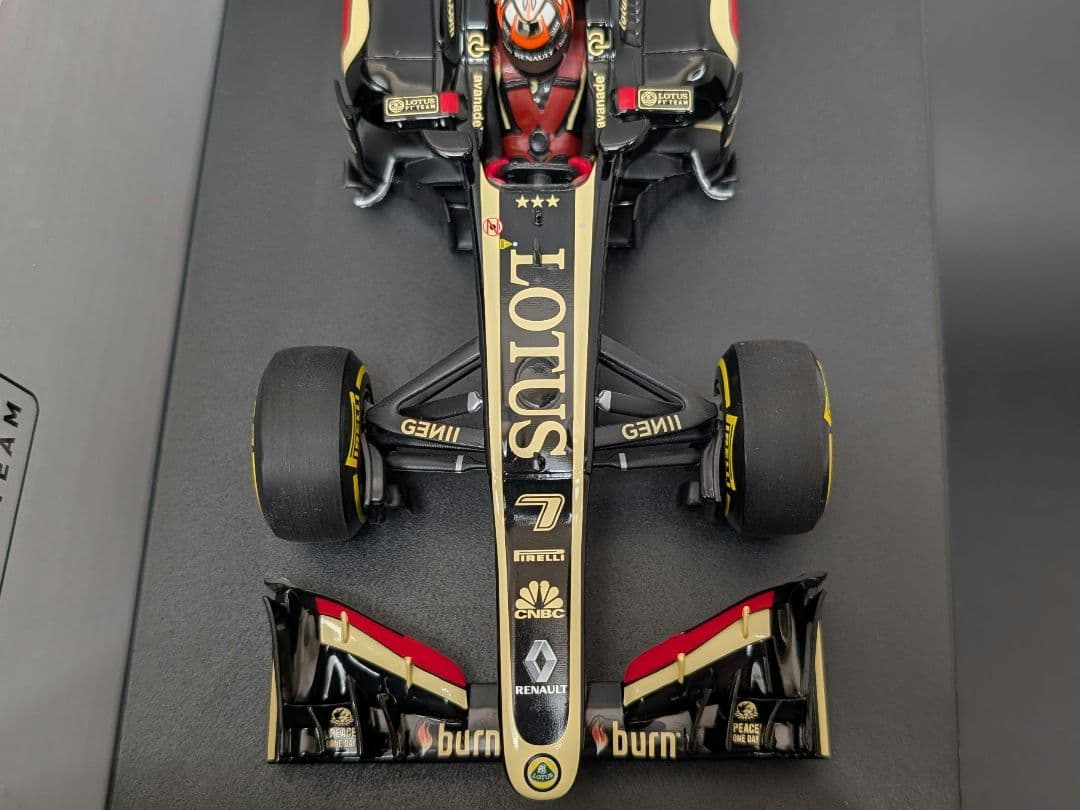 ミニチャンプス 1/18 ロータス ルノー E21 2013 K.ライコネン