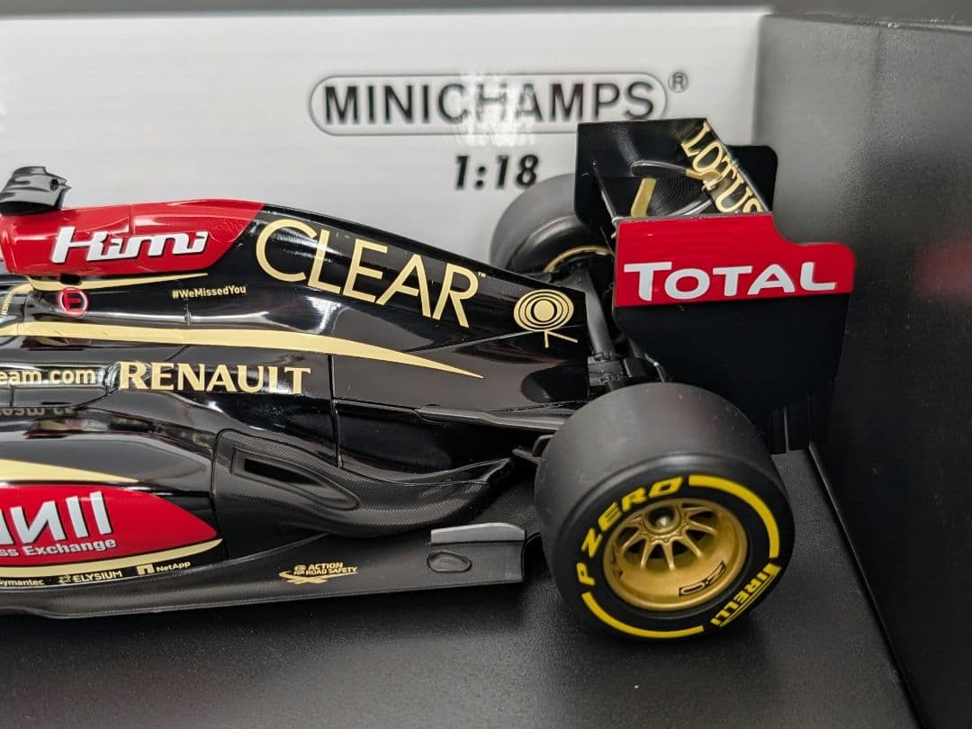 ミニチャンプス 1/18 ロータス ルノー E21 2013 K.ライコネン