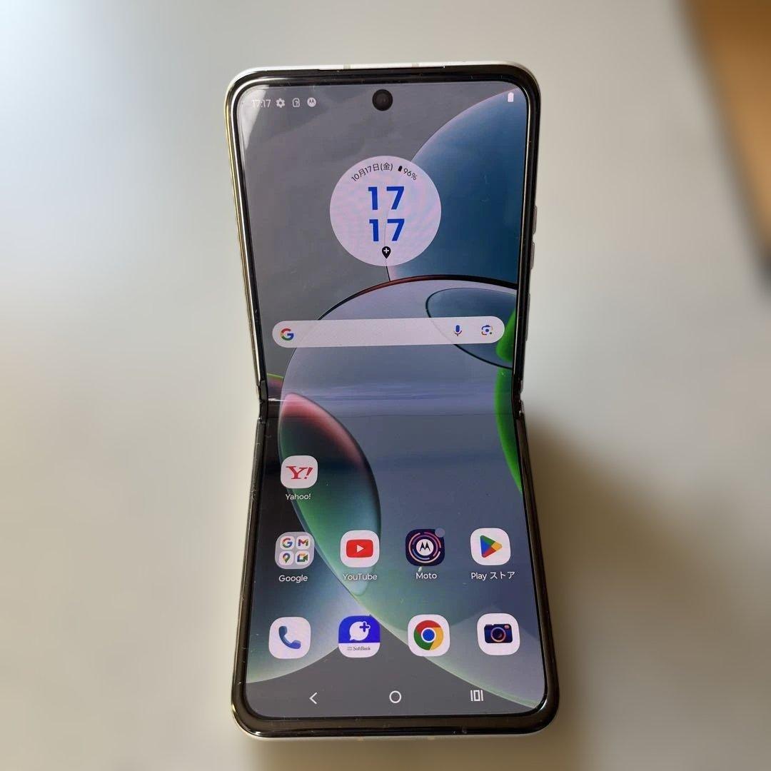 motorola razr 40s 256GB ホワイト