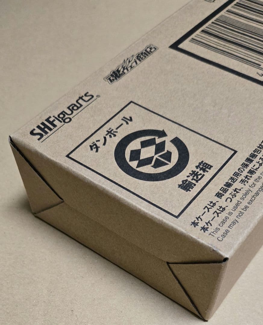 新品未開封　フィギュアーツ　仮面ライダーアークワン