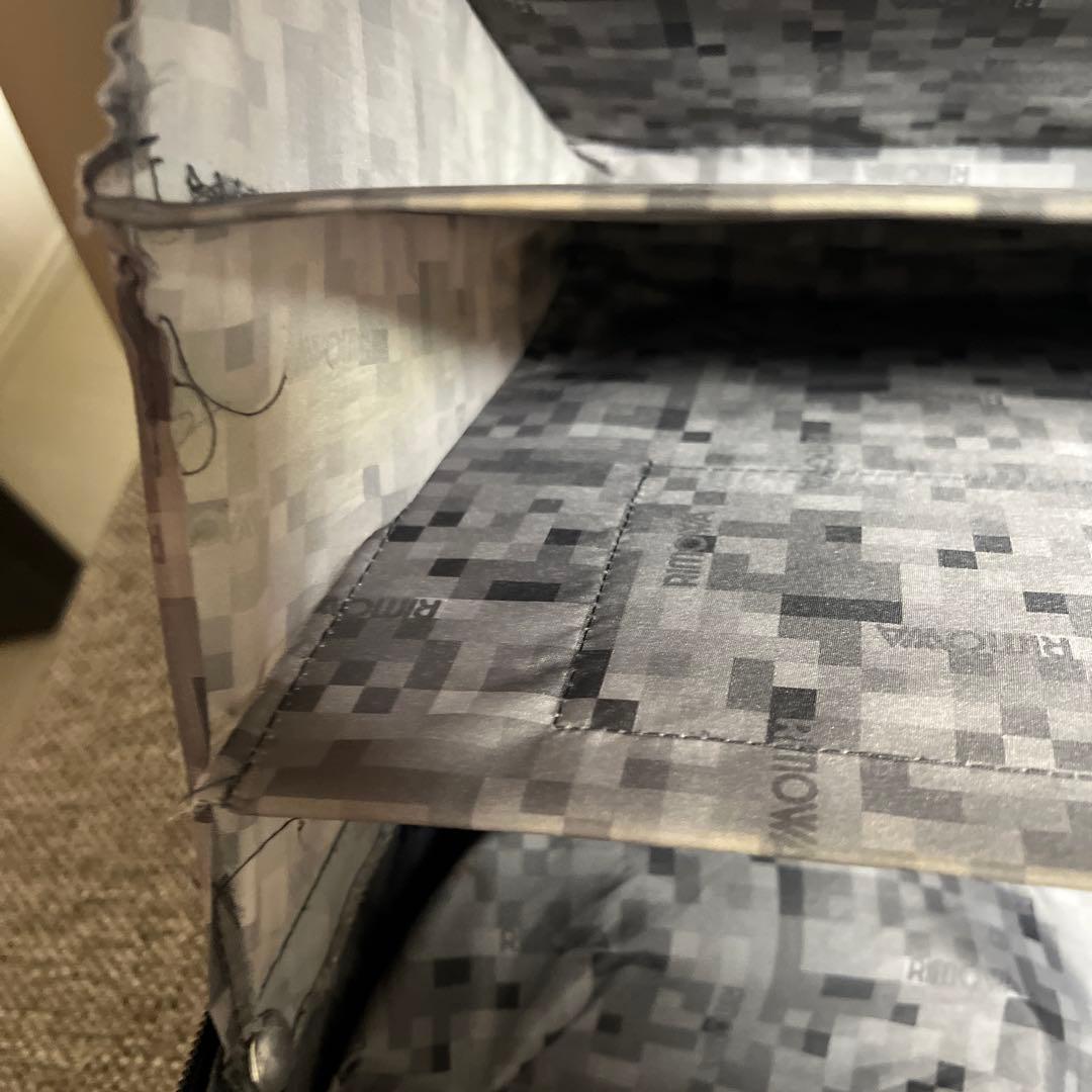 RIMOWA リモア　ブラック キャリーケース