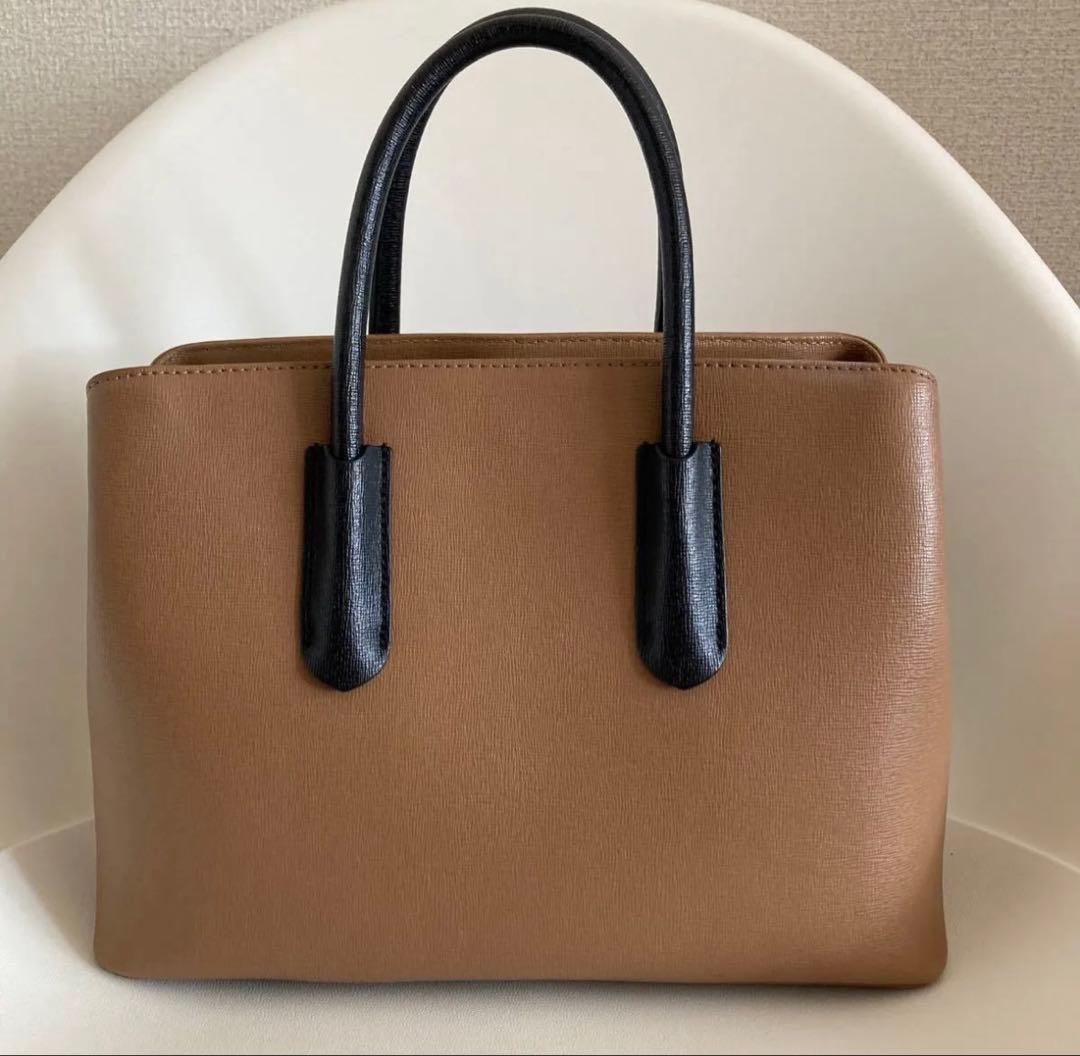 週末お値下げ【美品】FURLA ツートン 2WAY レザー ハンドバッグ