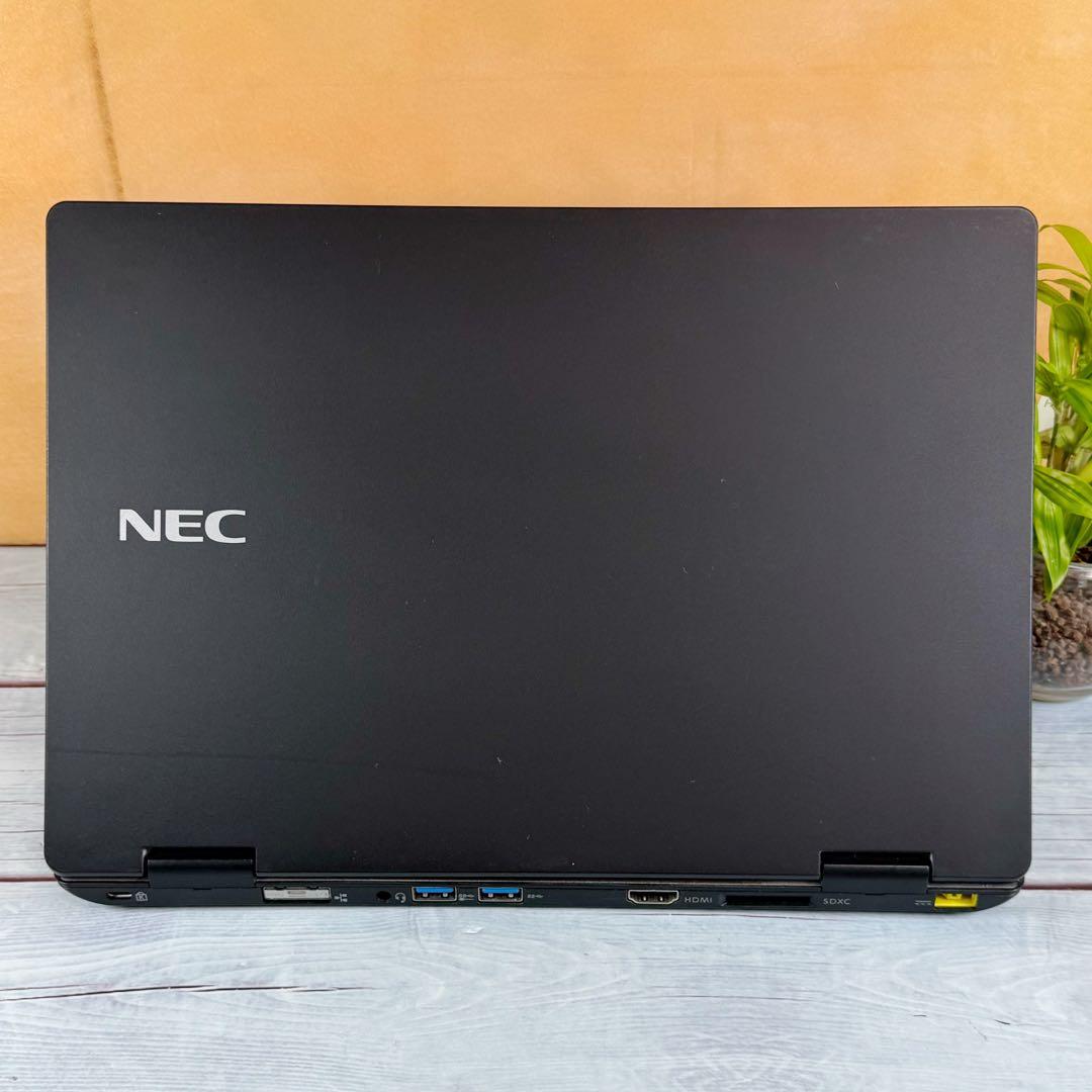 大特価❣️薄型ノートパソコン☘️フルHD☘️第7世代Corei5☘️メモリ8GB☘️SSD