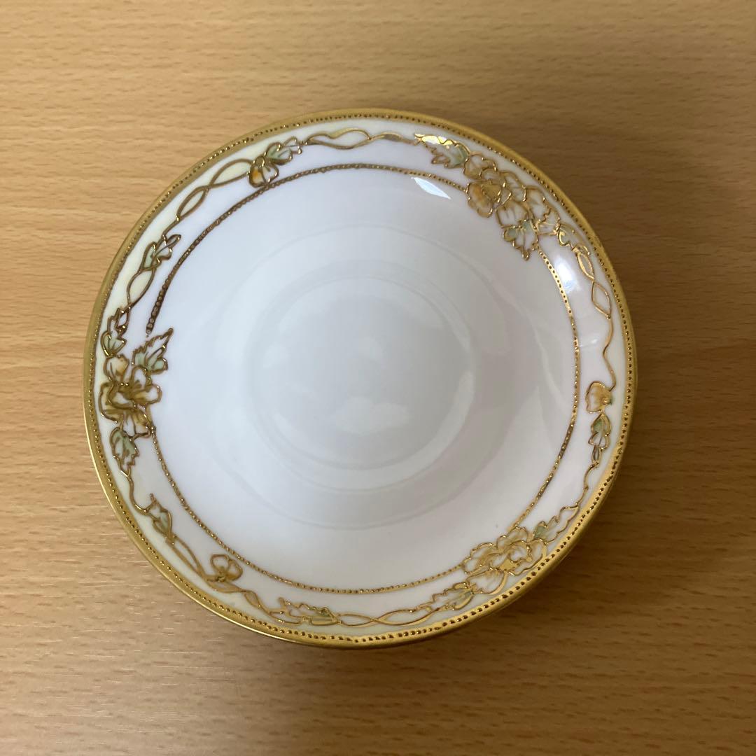 1.オールドノリタケ、M Nippon印、ポピーの金彩盛り上げ　カップ＆ソーサー