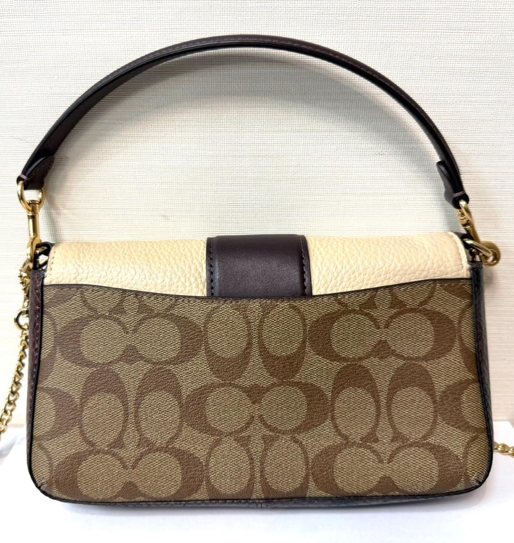 COACHコーチ ミニグレースクロスボディ シグネチャー キャンバス CC033