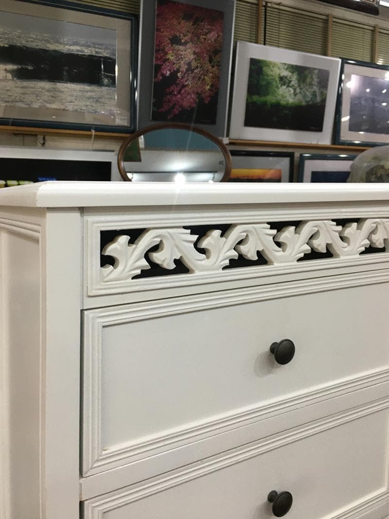 極美品！ 送料込！　 白家具　チェスト キャビネット　杉材　モデルルーム展示品！