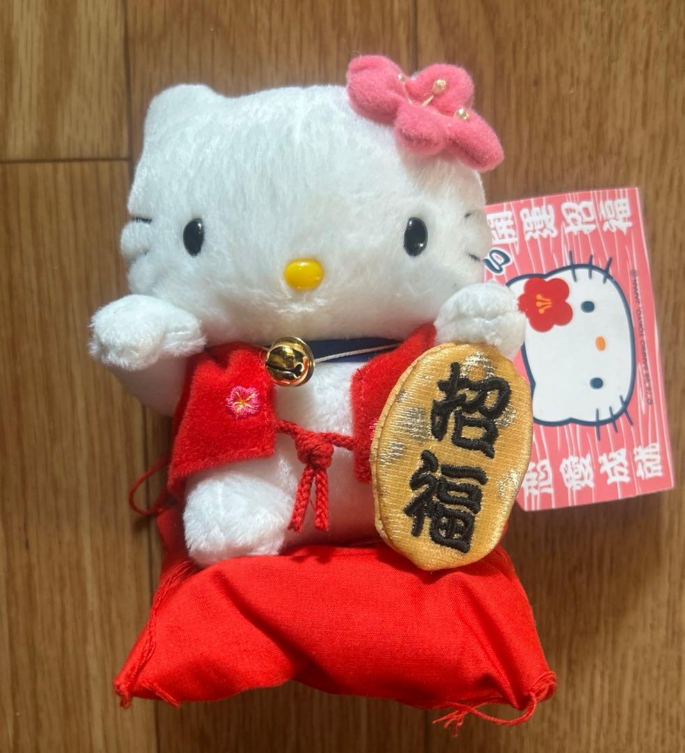 ハローキティ 招き猫　サンリオ