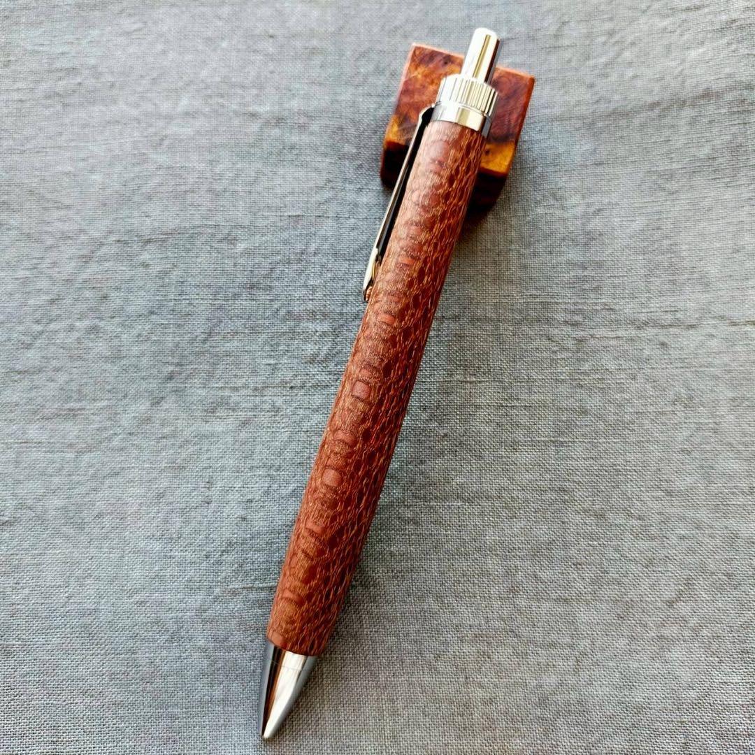 ハワイアンマカデミアナッツ　ハンドメイド　木軸ボールペン　G2　天然木　シルバー