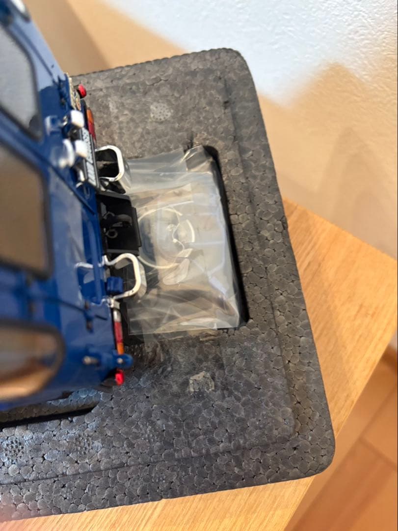 400台限定　京商　トヨタコニックプロ　共同開発　1/18 ランドクルーザー40