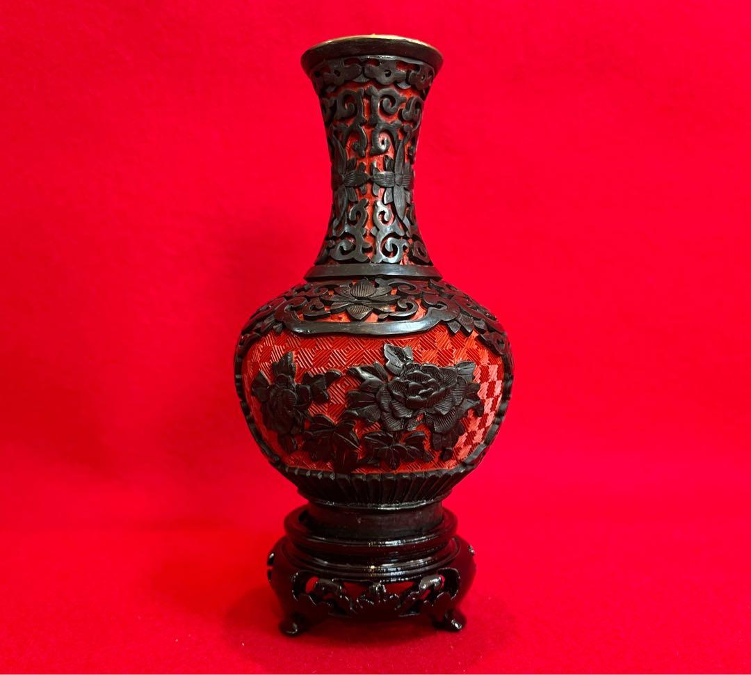 中国美術 堆朱 堆黒 花紋樣　漆彫 花瓶 花入 花器 台座付き コレクション