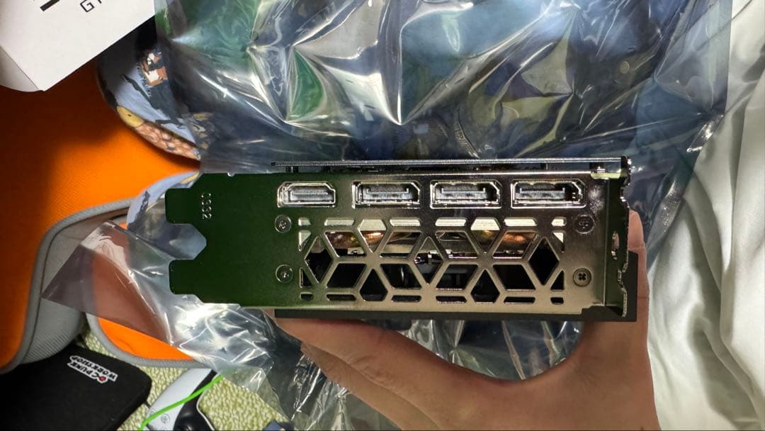 D*O様 GALAX GEFORCE RTX 4070 グラフィックボード