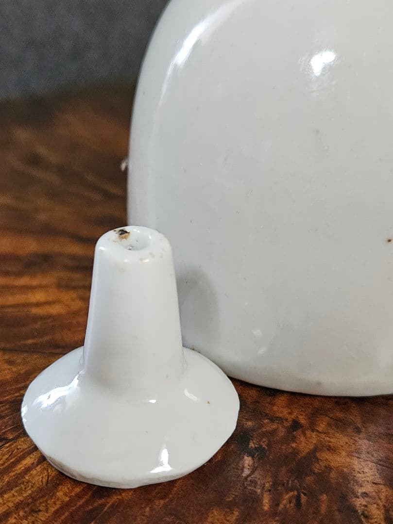 李氏朝鮮時代　朝鮮古陶磁器　李朝白磁　蓋付き灯火器　灯り道具　油壺　花入れ　民藝