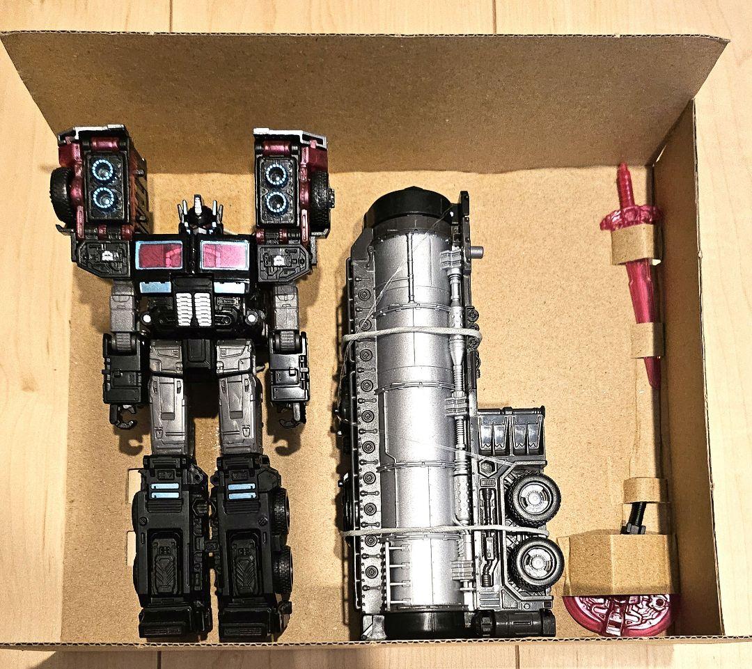 トランスフォーマー レガシー スカージ ブラックイコンボイ 海外版