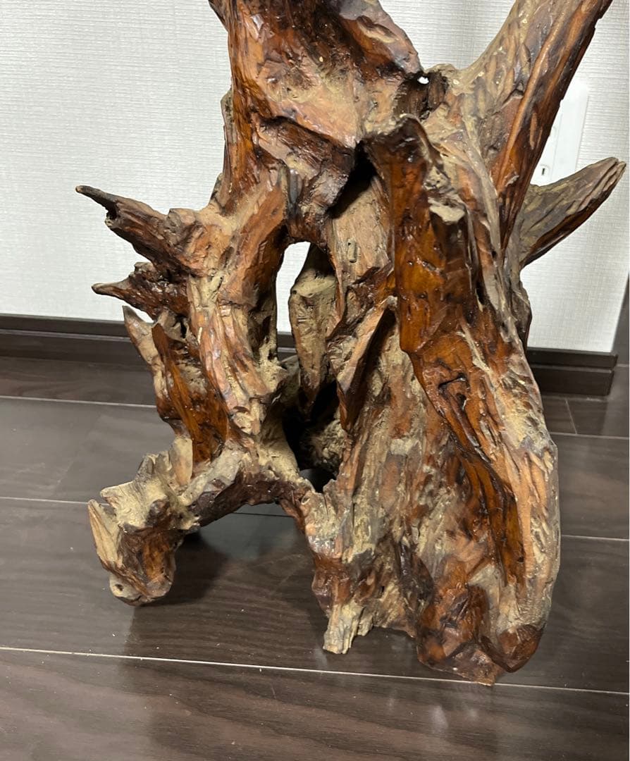 【天然木の置物】　 ＊サイズ（約）：最大幅35cm 、高さ83cm