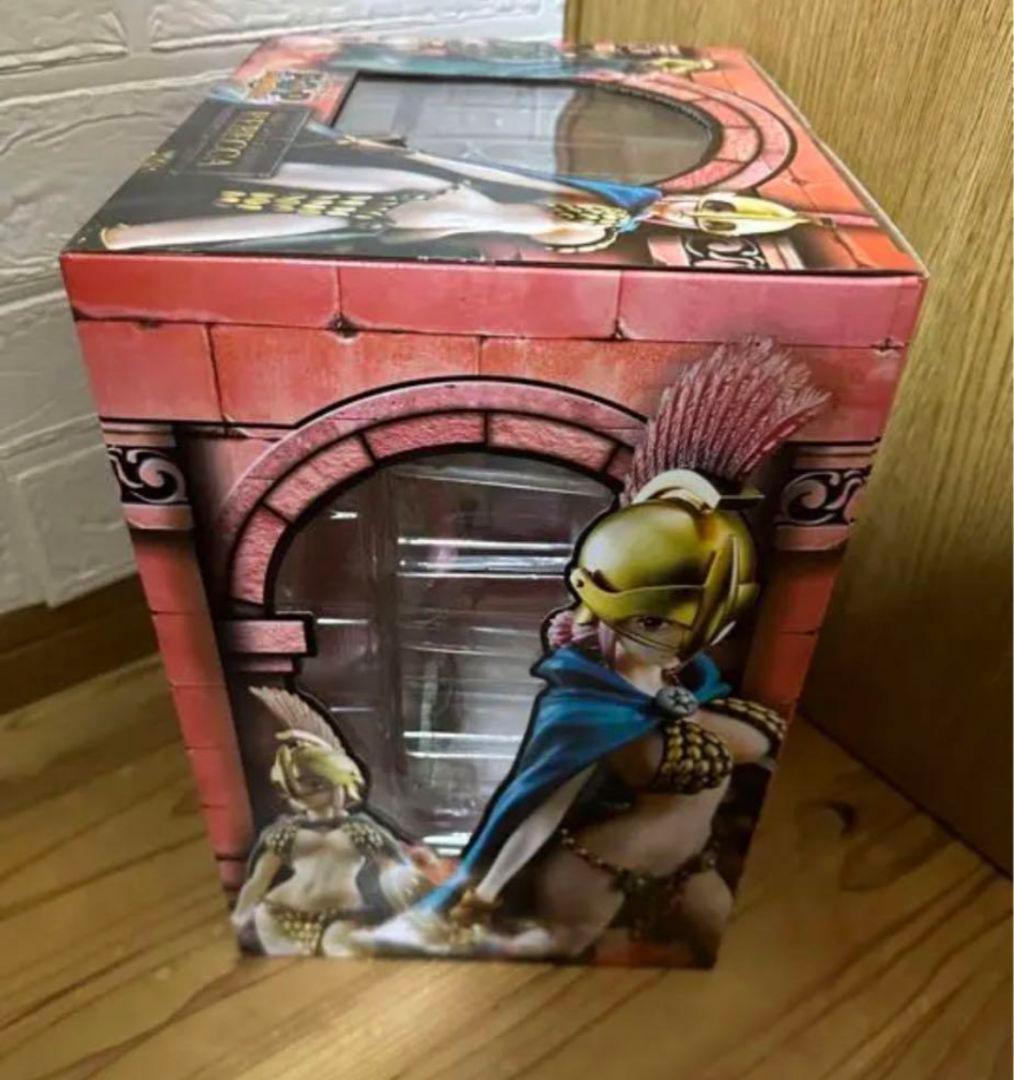 ワンピースpopフィギュア　レベッカ