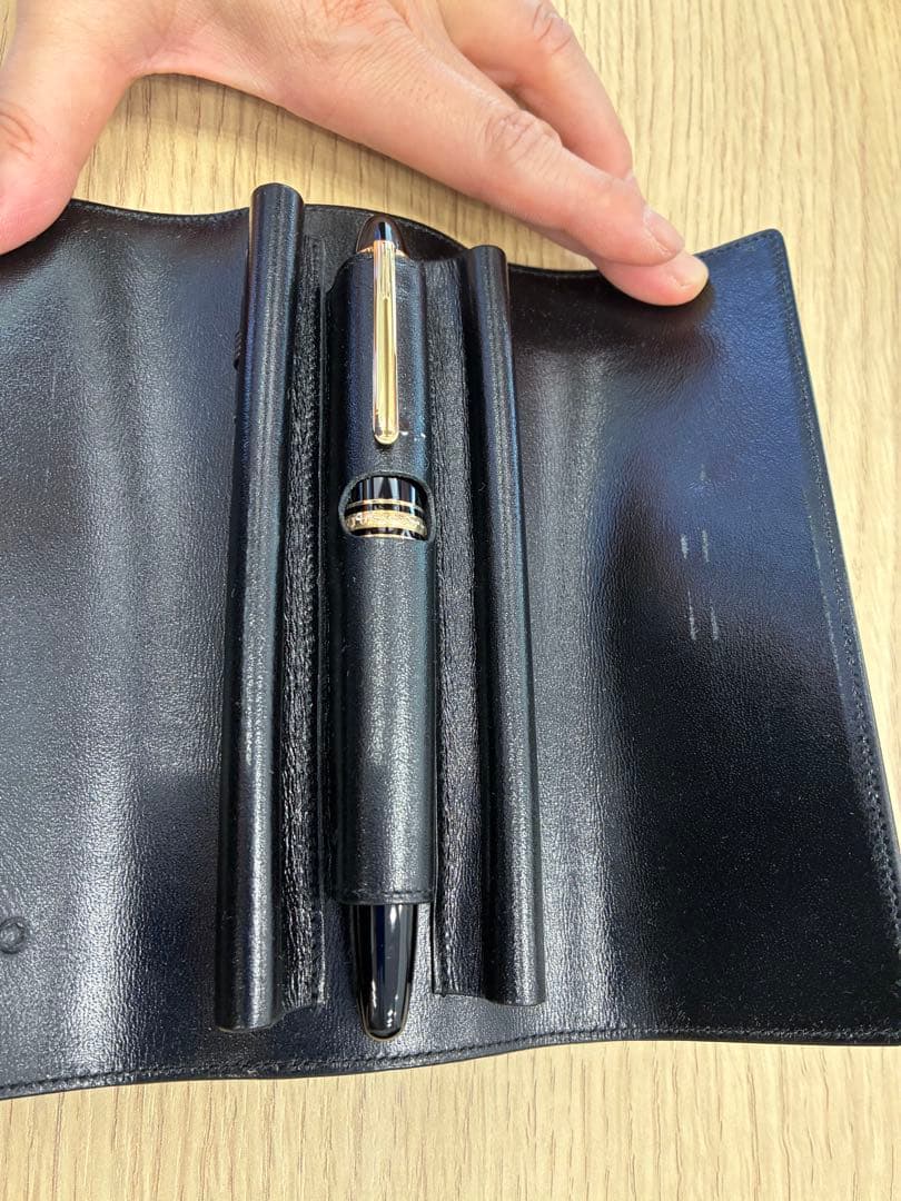 【美品】モンブラン　黒い万年筆 14K 金ペン先 モデル4810