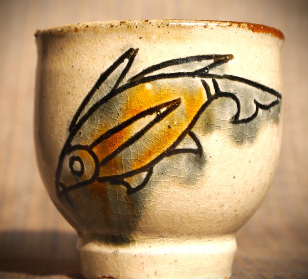 希少作★金城次郎【人間国宝】★壺屋焼き魚紋湯のみＡ★共箱・栞