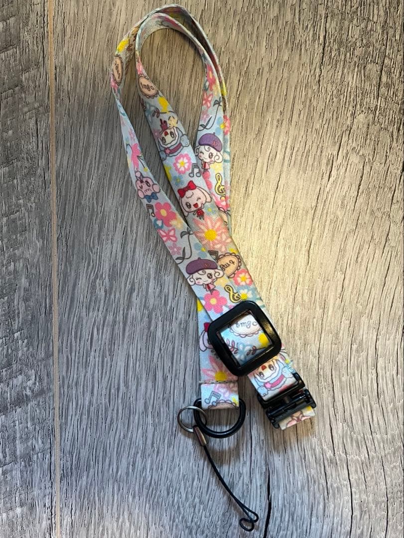 たまごっちピース　ピンク　ストラップ付き