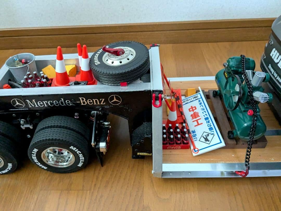 1/14トレーラー　重機運搬低床キャリアカー、　ショベルカー、ホイールローダー