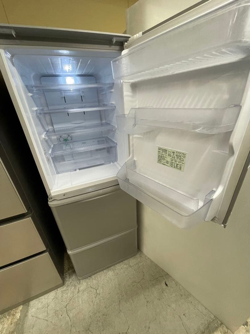 【川崎市までの送料込み】シャープ　両開き冷蔵庫　350L　SJ-W354H-S