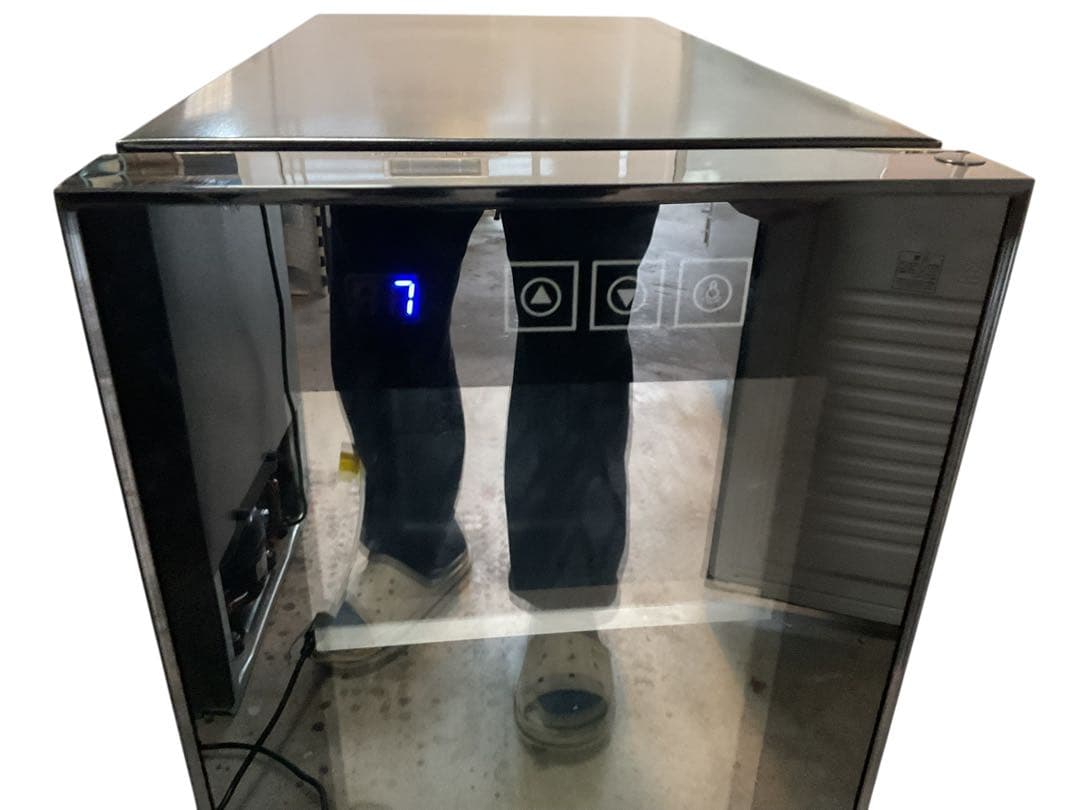 小型ワインセラー / 小型冷蔵庫 23L ブラック