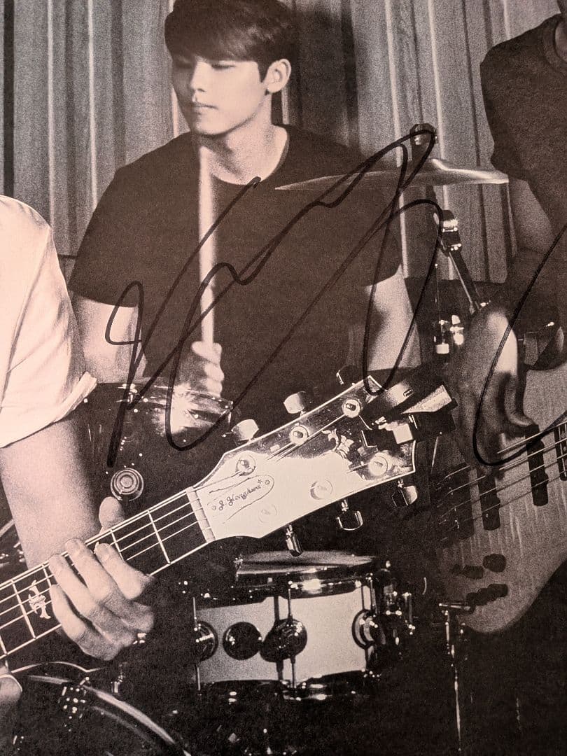 CNBLUE 2014 LIVE in SEOUL ポスター　直筆サイン入り