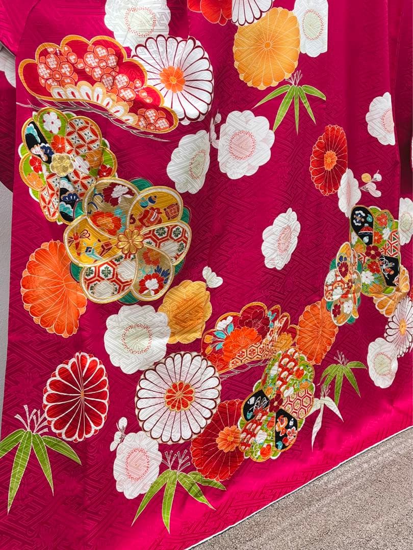振袖 金駒 金彩 紋意匠 和モダン 宝尽くし 正絹 S150