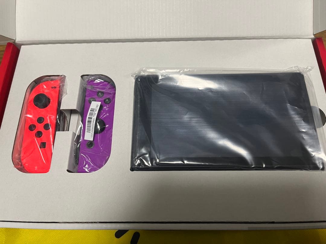 た*け様 Switch本体とポケモンスカーレット