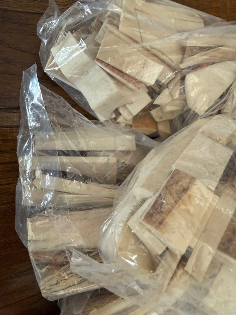 天然素材 白材 マンモス 重量2.0kg 加工用素材用 中古品 。