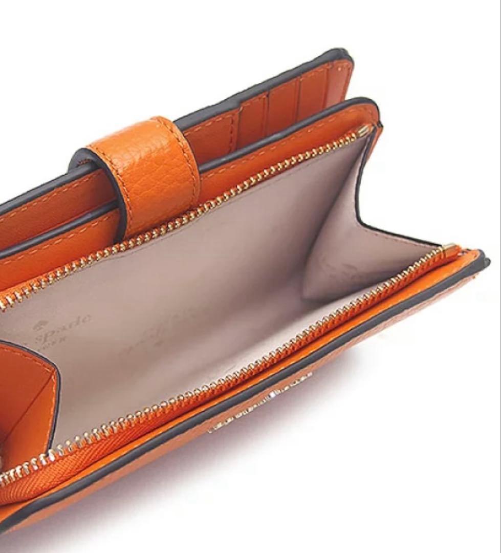 katespade ケイトスペード　オレンジ系　ミディアム二つ折財布　福袋で入手