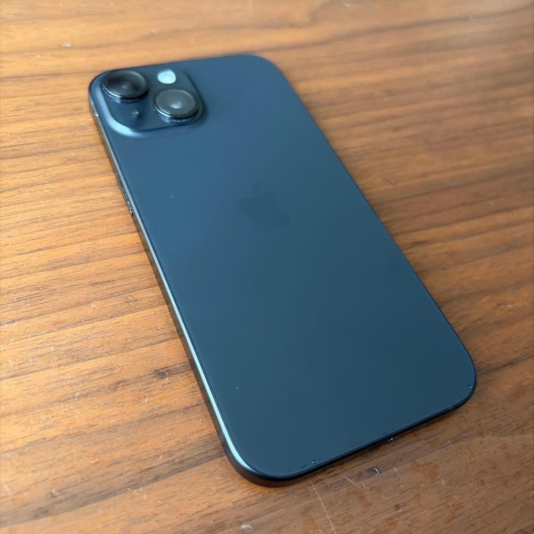 Apple iPhone 15 ブラック 本体　SIMフリー
