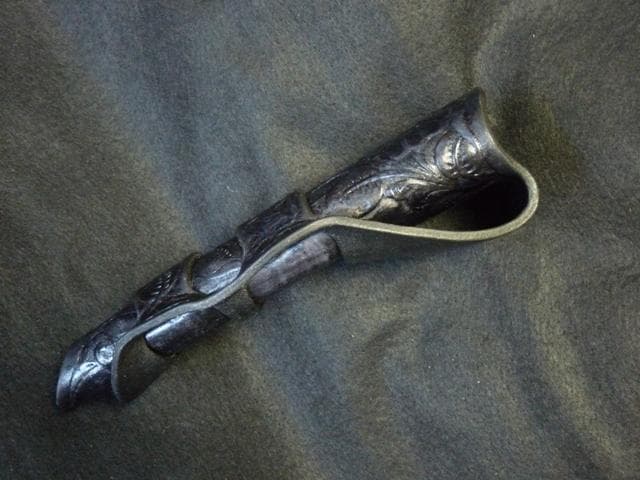 レザー製彫刻SAAホルスター