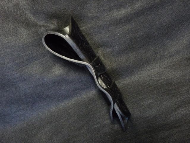 レザー製彫刻SAAホルスター