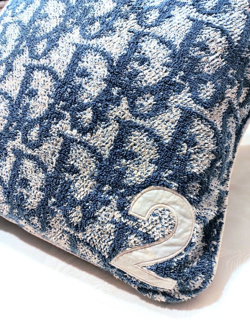 美品Diorディオール クッションカバートロッター柄ネイビー タオル生地