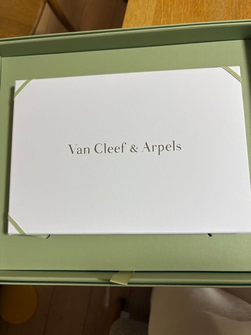 Van Cleef & Arpels スエード ポーチ