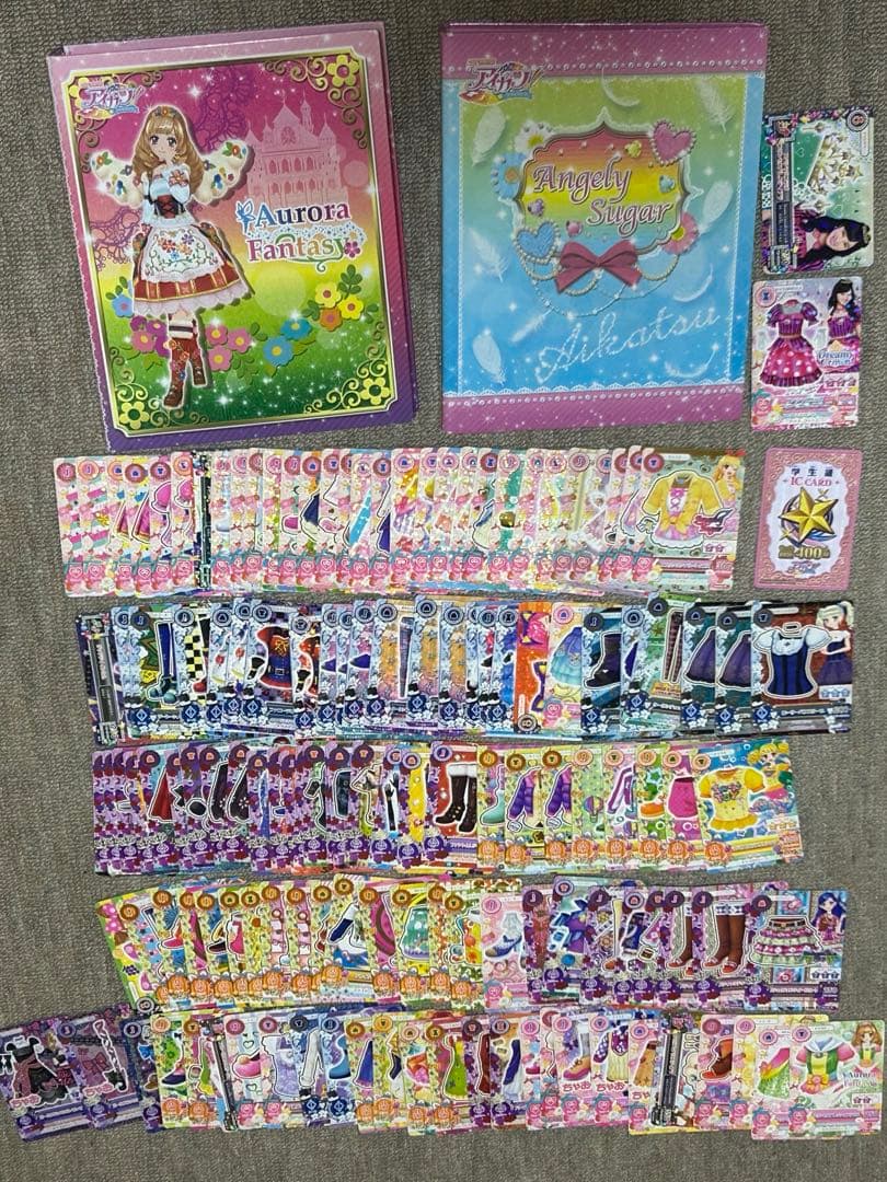アイカツカードまとめ売り 137枚 バインダー 2個 カードリファル 22枚