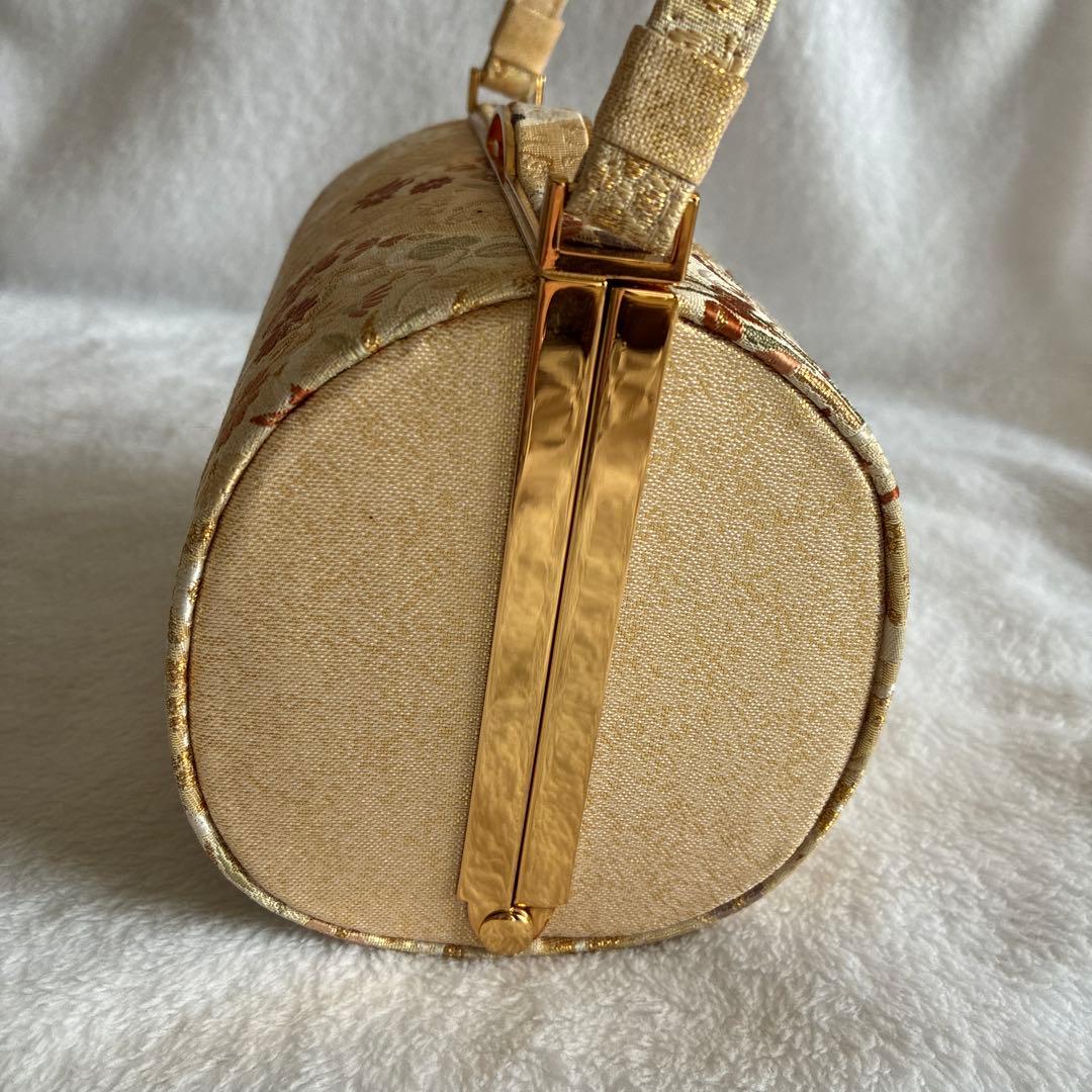 美品　和装バック　織柄豪華な格式あるバック　若い方向け　成人式　振袖　晴れの日