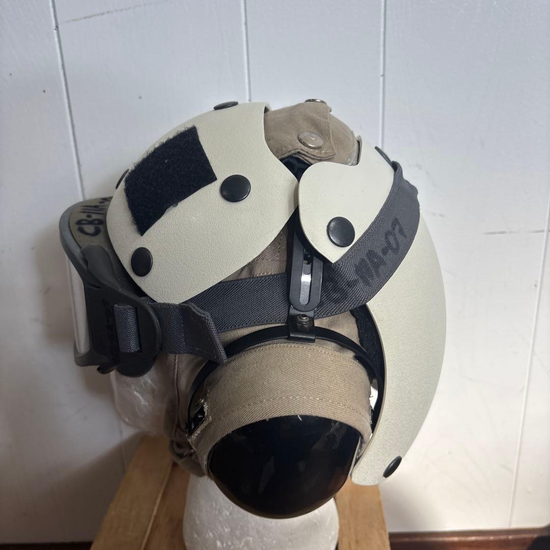 米軍実物　FLIGHT DECK CREWMAN'S HELMET ゴーグル付き