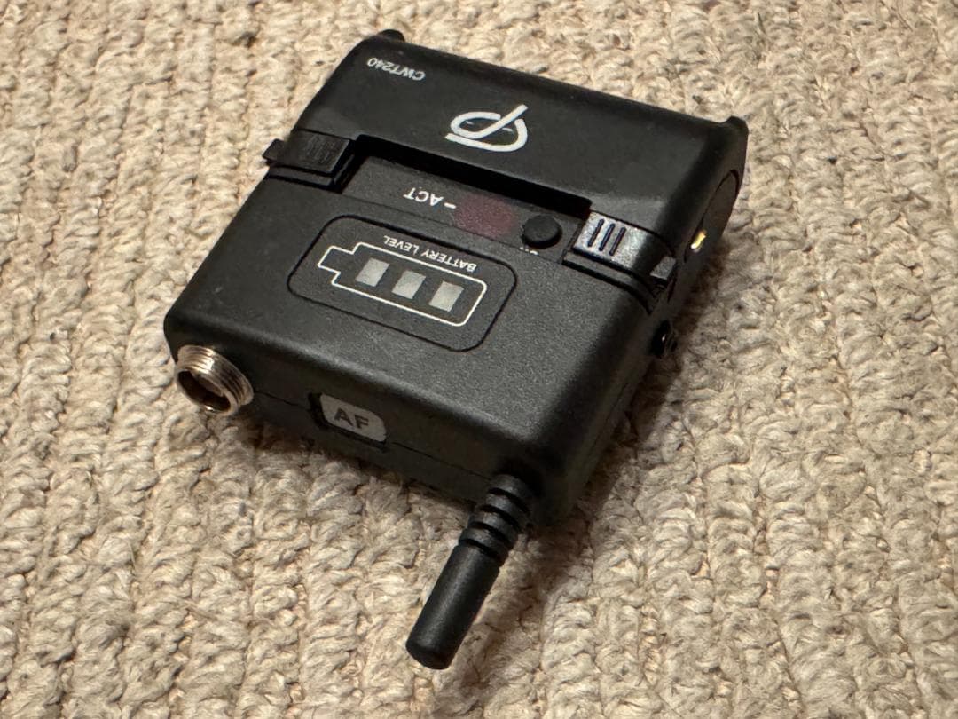 は*ち様 CLASSIC PRO / CWT240　トランスミッター　送信機　ワ