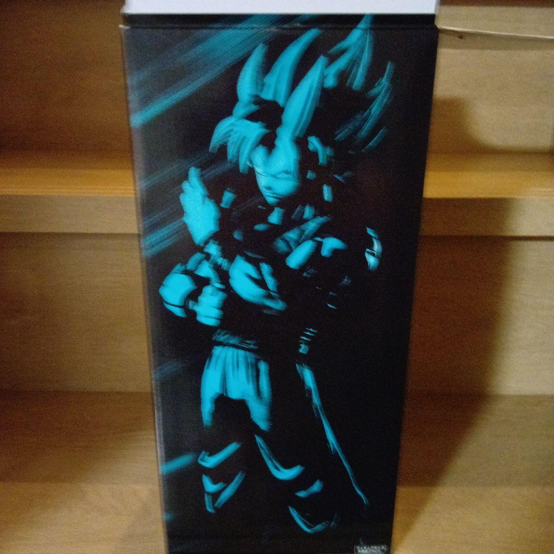 超サイヤ人ゴッド超サイヤ人 フィギュア 約24センチ　メモリーズ