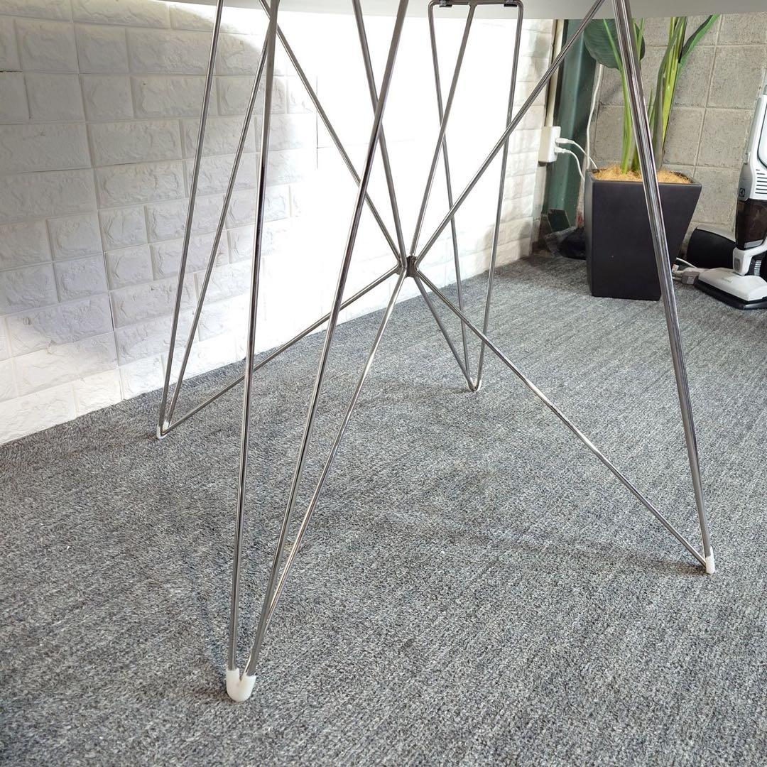 MAGIS XZ3 ダイニングテーブル リプロダクト ラウンド型 机 L055