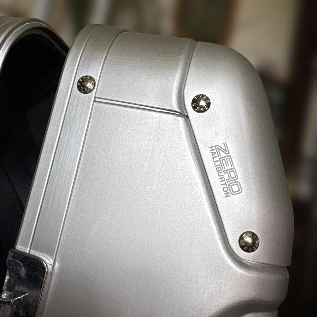 専用品【新品未使用】無骨なゼロハリバートンアルミ製スーツケースZRG28-SI